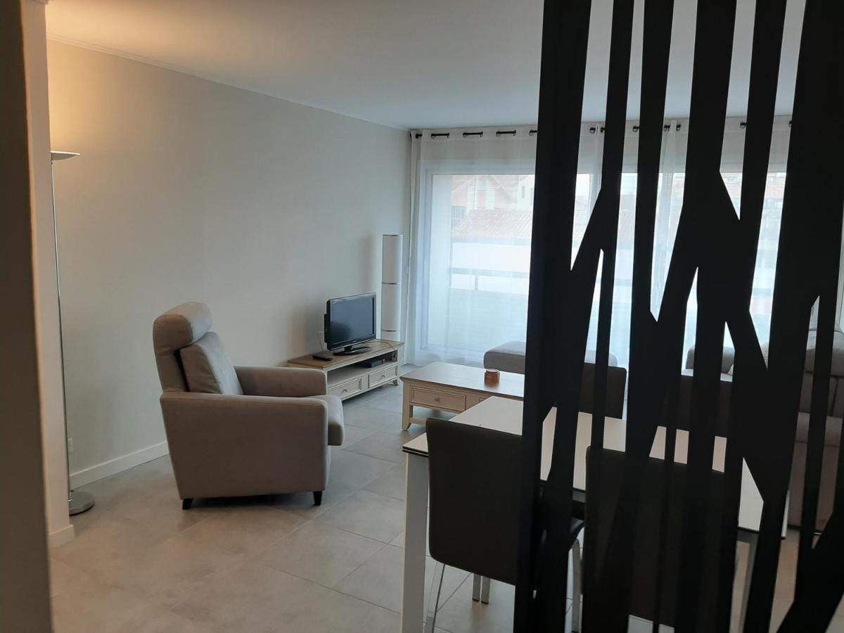 Appartement T3 Renove A 10 Min Du Centre-Ville Avec Balcon, Garage Et Wifi A Saint-Jean-De-Luz - Fr-1-239-584 Exterior photo